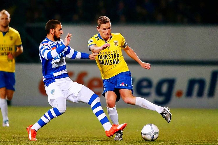 它们贯穿四 它们贯穿四